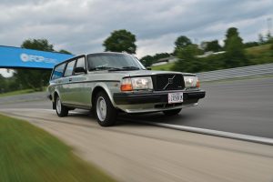 1983 Volvo 245 front three-quarter driving action