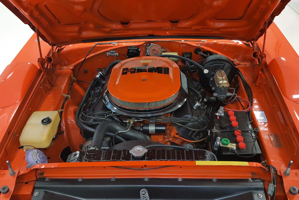1970 Plymouth Hemi Superbird engine
