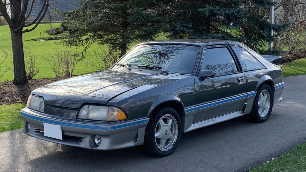 1989 Ford Mustang GT Mecum Indy 2022