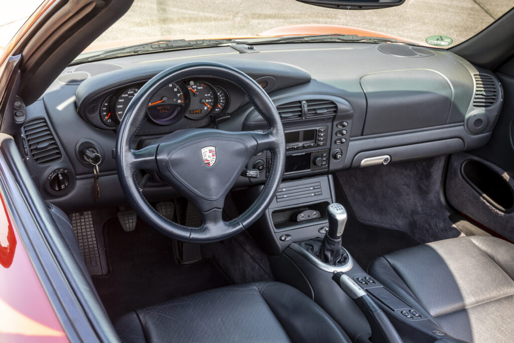 Porsche 996 interior